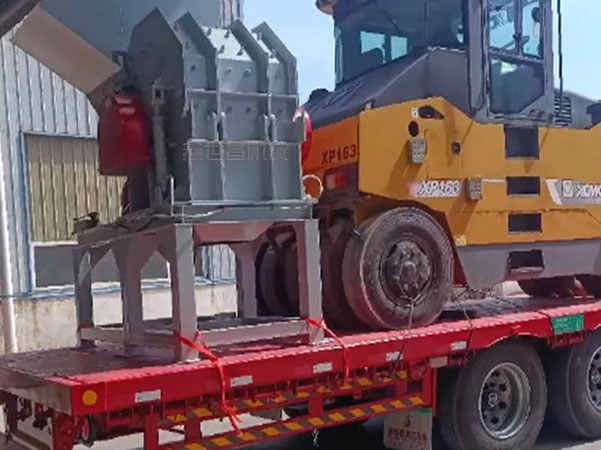 新疆800型破碎機發貨
