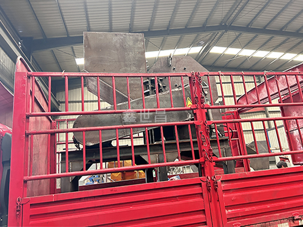 800型破碎機(jī)發(fā)往重慶